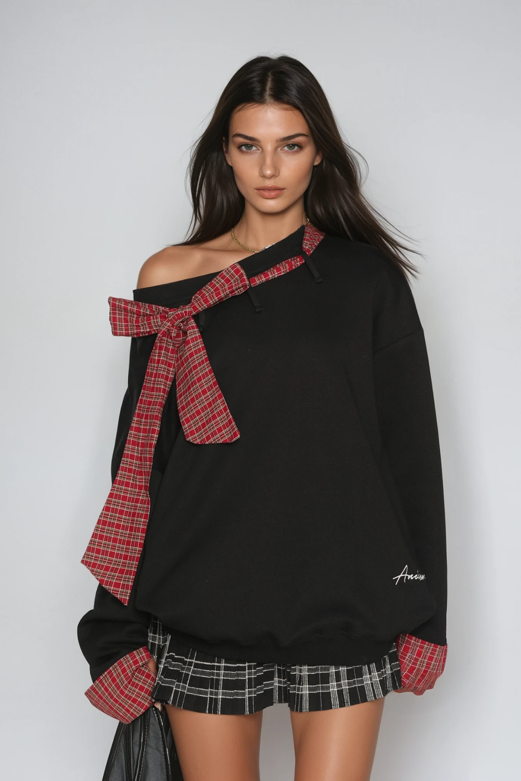 Derrick Grid Bow Asymmetric Top In Black
