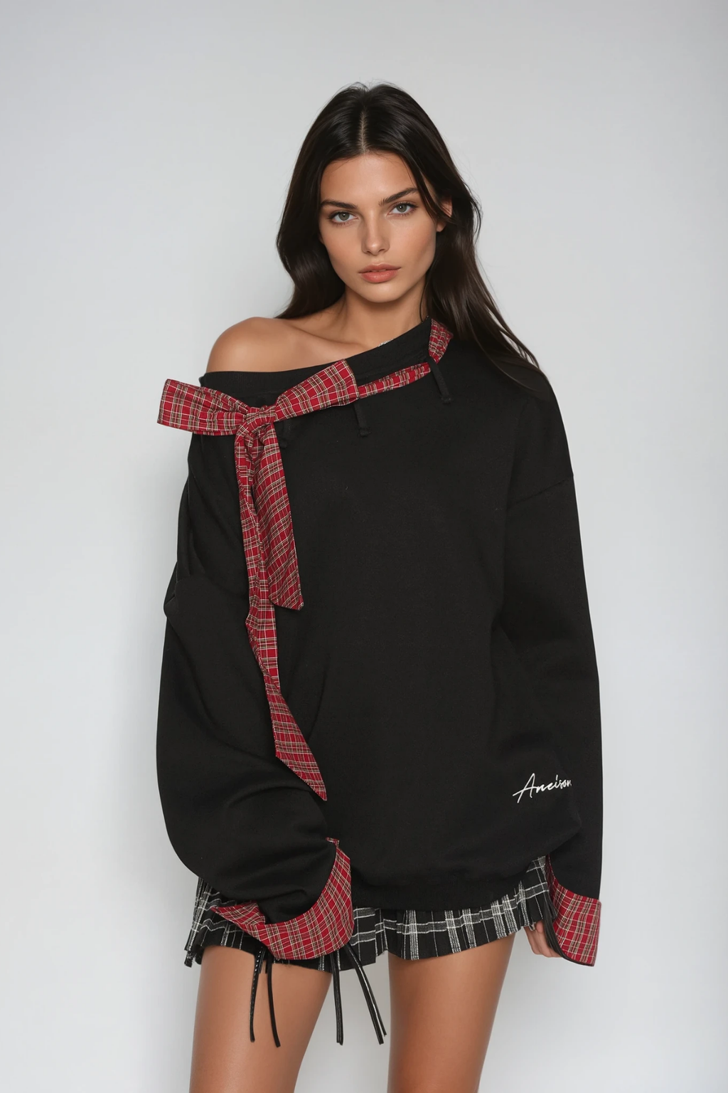 Derrick Grid Bow Asymmetric Top In Black