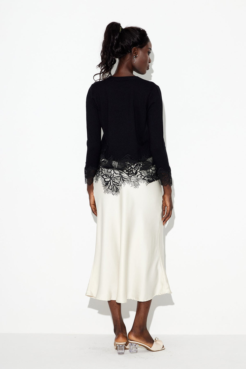 Eadred Lace Plunge Knit Top In Black