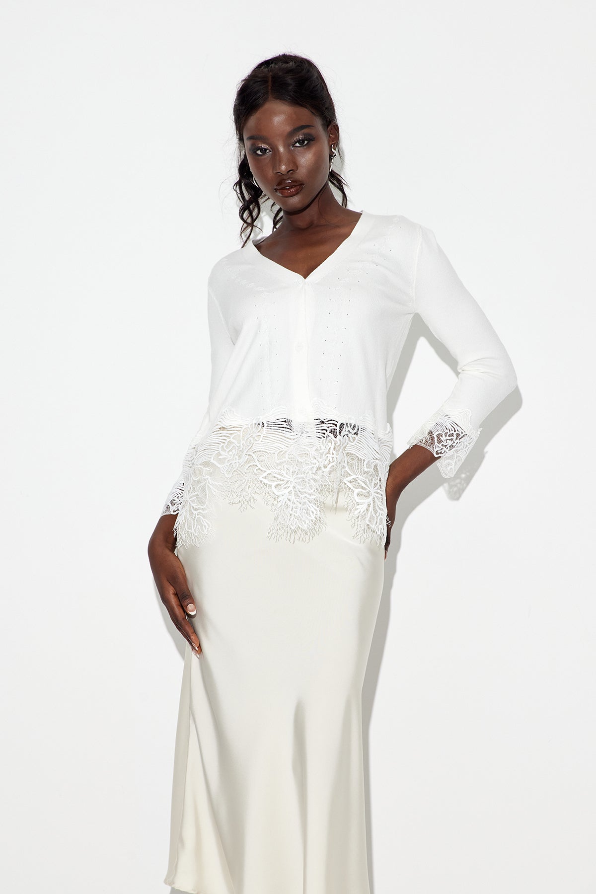 Eadred Lace Plunge Knit Top In White