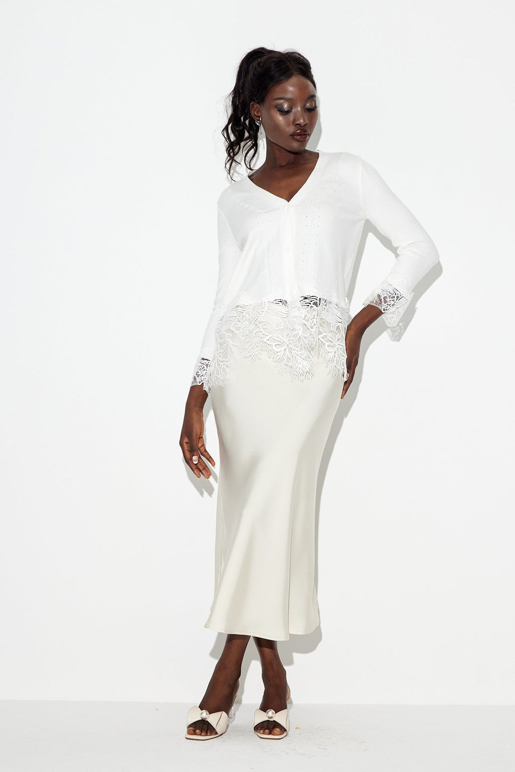 Eadred Lace Plunge Knit Top In White