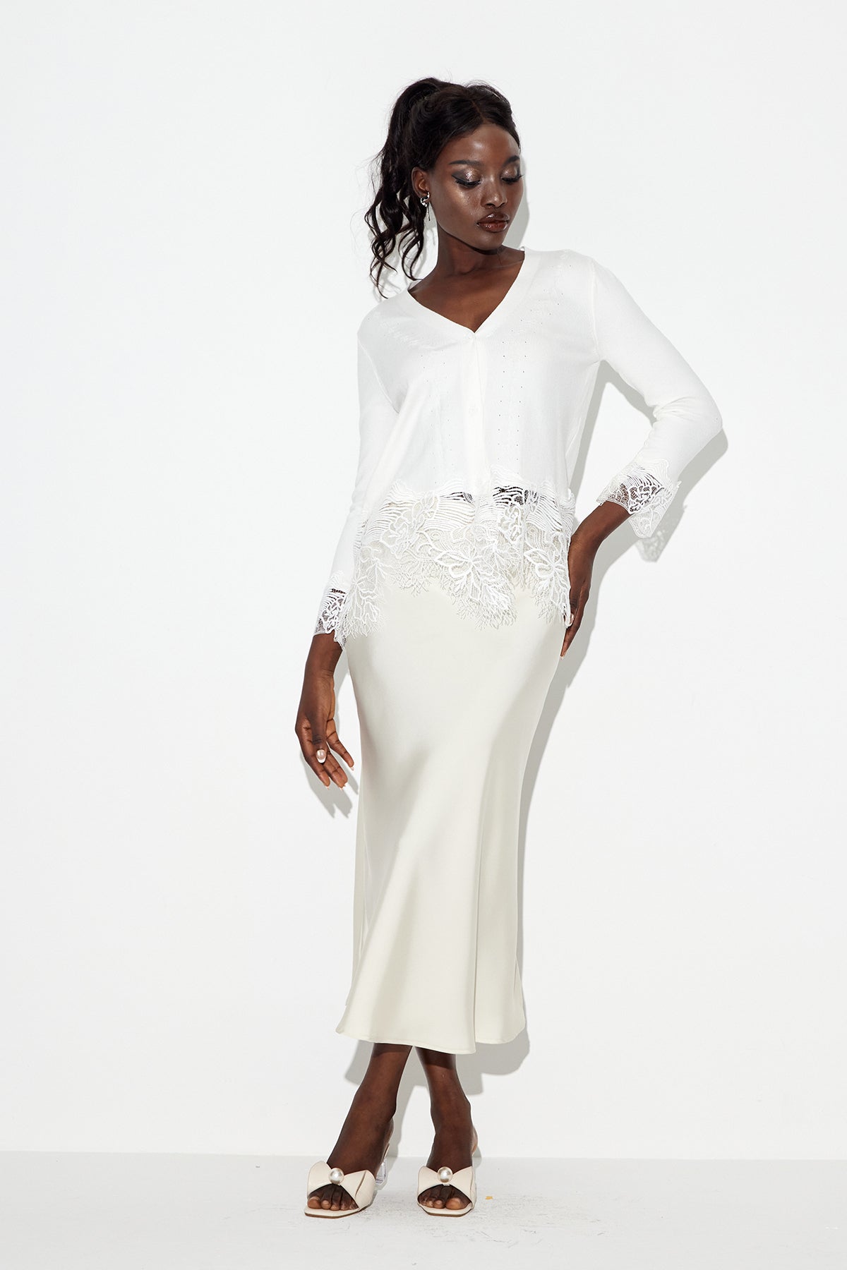 Eadred Lace Plunge Knit Top In White
