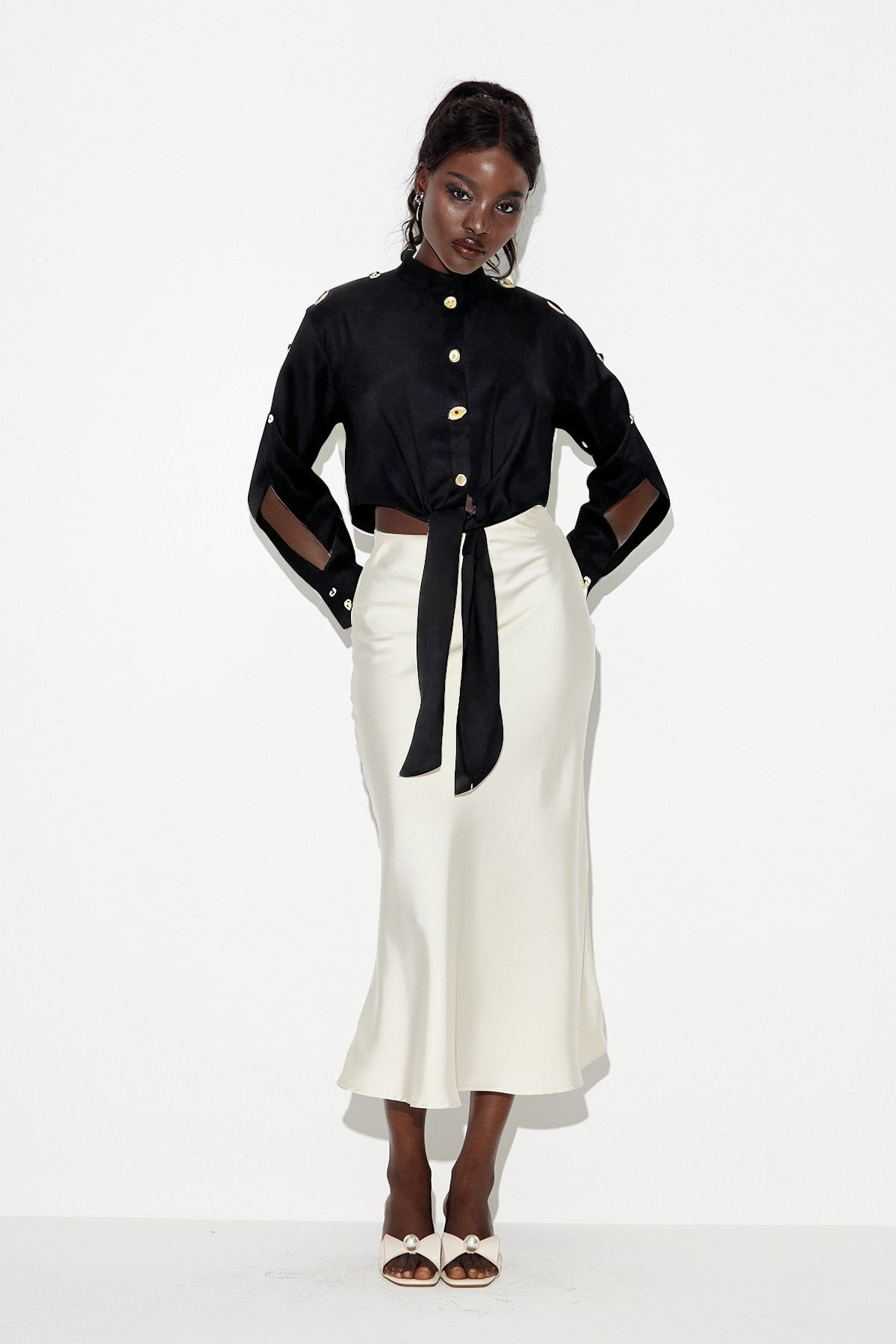 Eadric Deconstruct Tie Up Shirt In Black