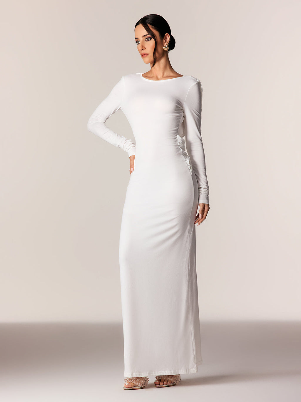 Ealasaid Backless Long Sleeve Maxi Dress