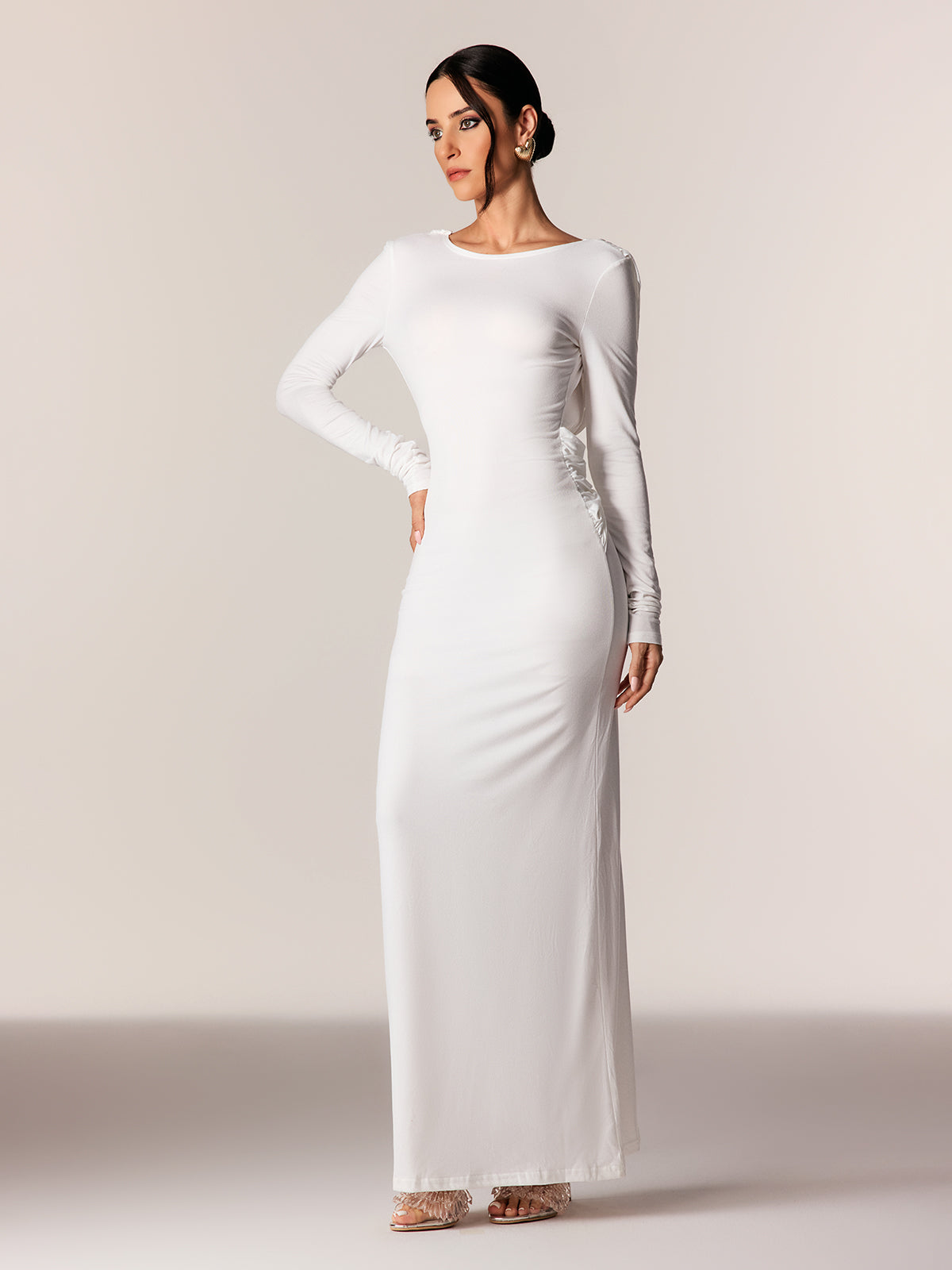 Ealasaid Backless Long Sleeve Maxi Dress